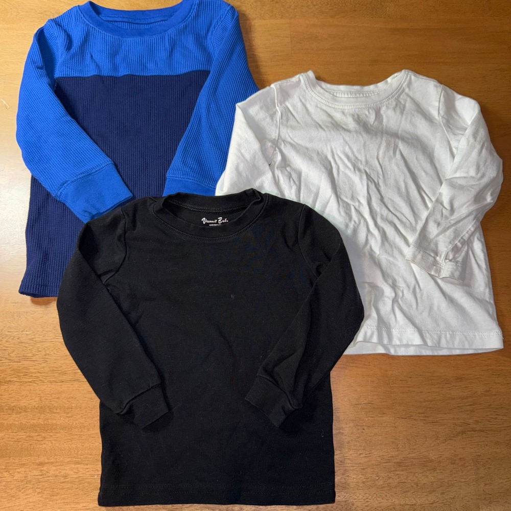 Lot of 3 Toddler Long Sleeve Shirts 2T Cat & Jack Primary Vaenait Baby Blue Tee
